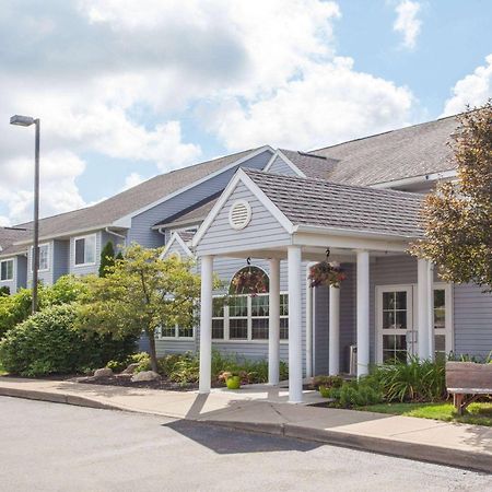 Microtel Inn & Suites Springville Bagian luar foto