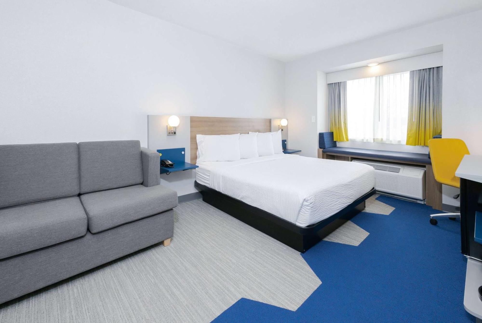 Microtel Inn & Suites Springville Bagian luar foto