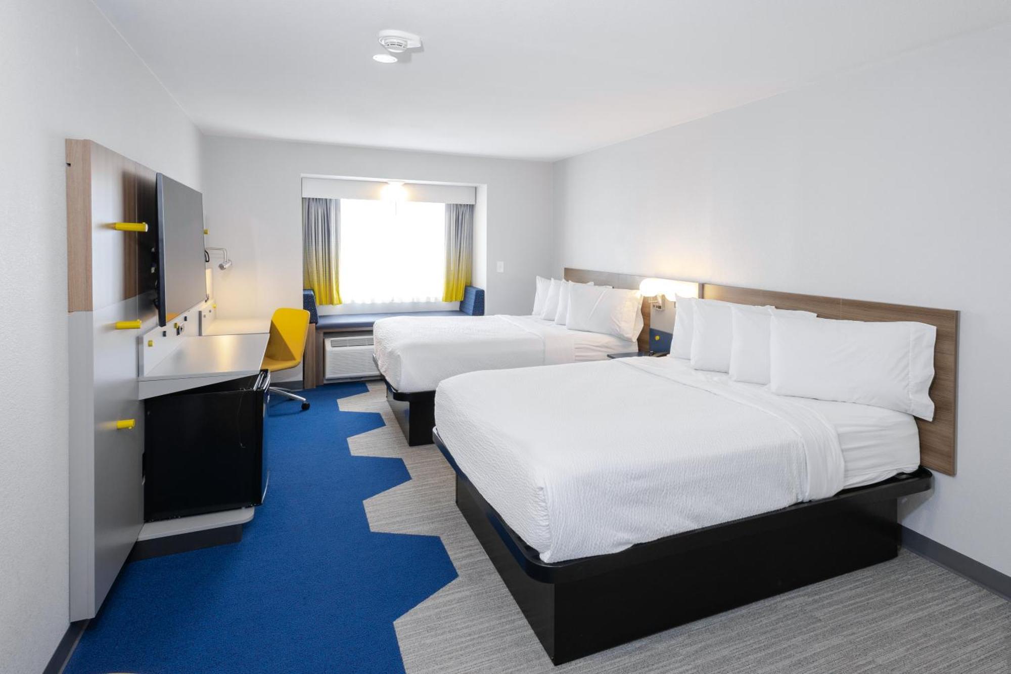 Microtel Inn & Suites Springville Bagian luar foto