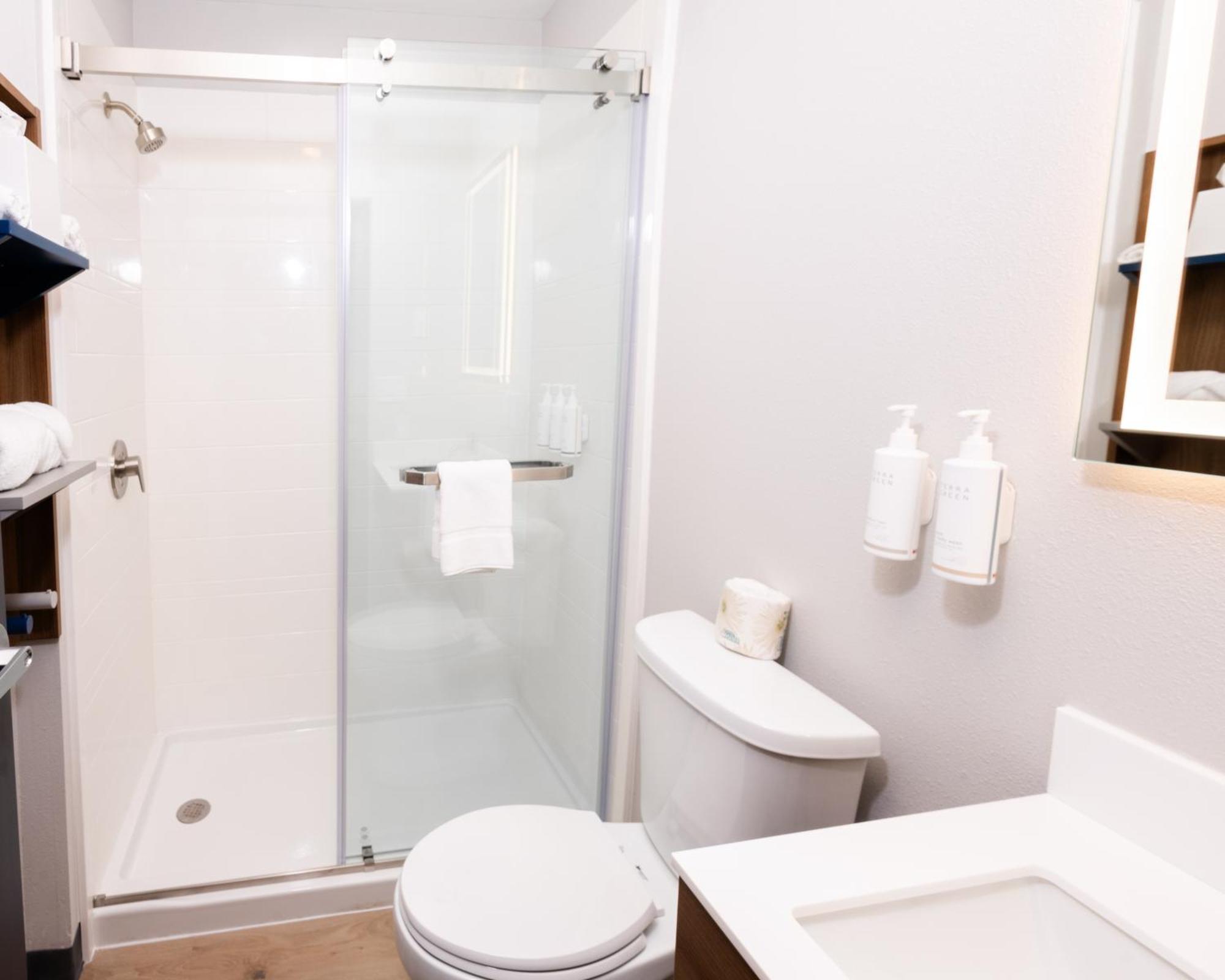 Microtel Inn & Suites Springville Bagian luar foto