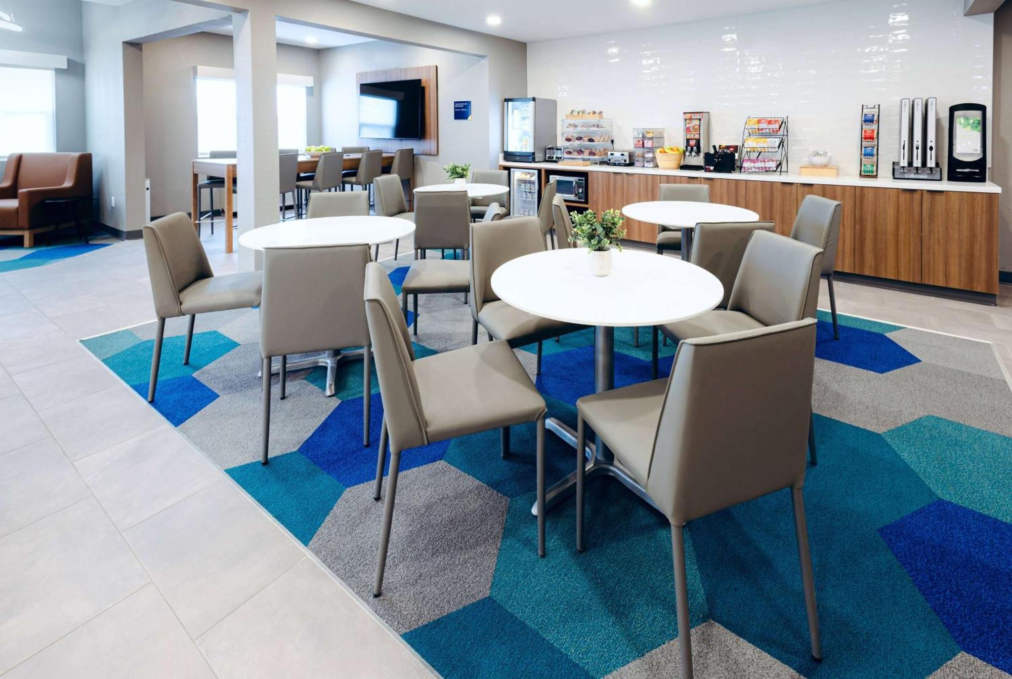 Microtel Inn & Suites Springville Bagian luar foto